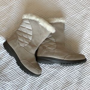 Columbia Snow Boots